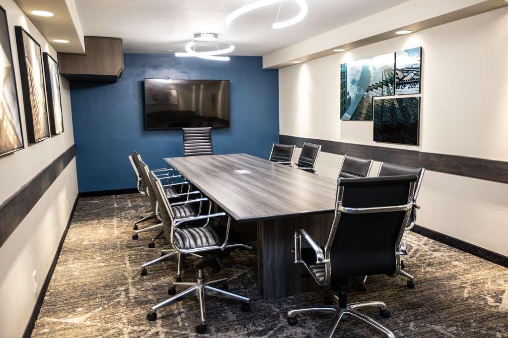 Doubletree By Hilton Roseville Minneapolis Зручності фото