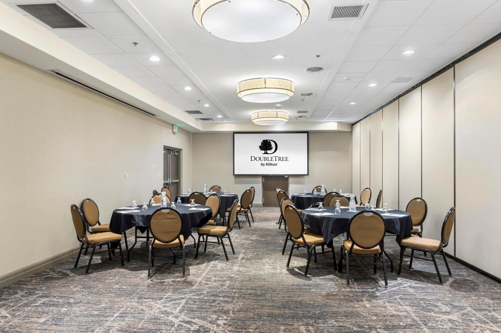 Doubletree By Hilton Roseville Minneapolis Екстер'єр фото
